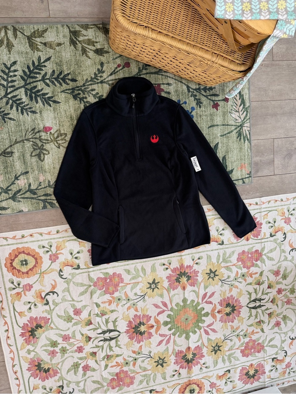 New Star Wars Women's Black Fleece Quarter Zip Pullover Jacket Red Rebel SM - Picture 4 of 12